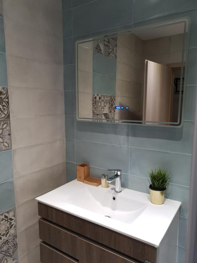 Bright And Newly Refurbished Apartment Near Center Sofia Eksteriør billede